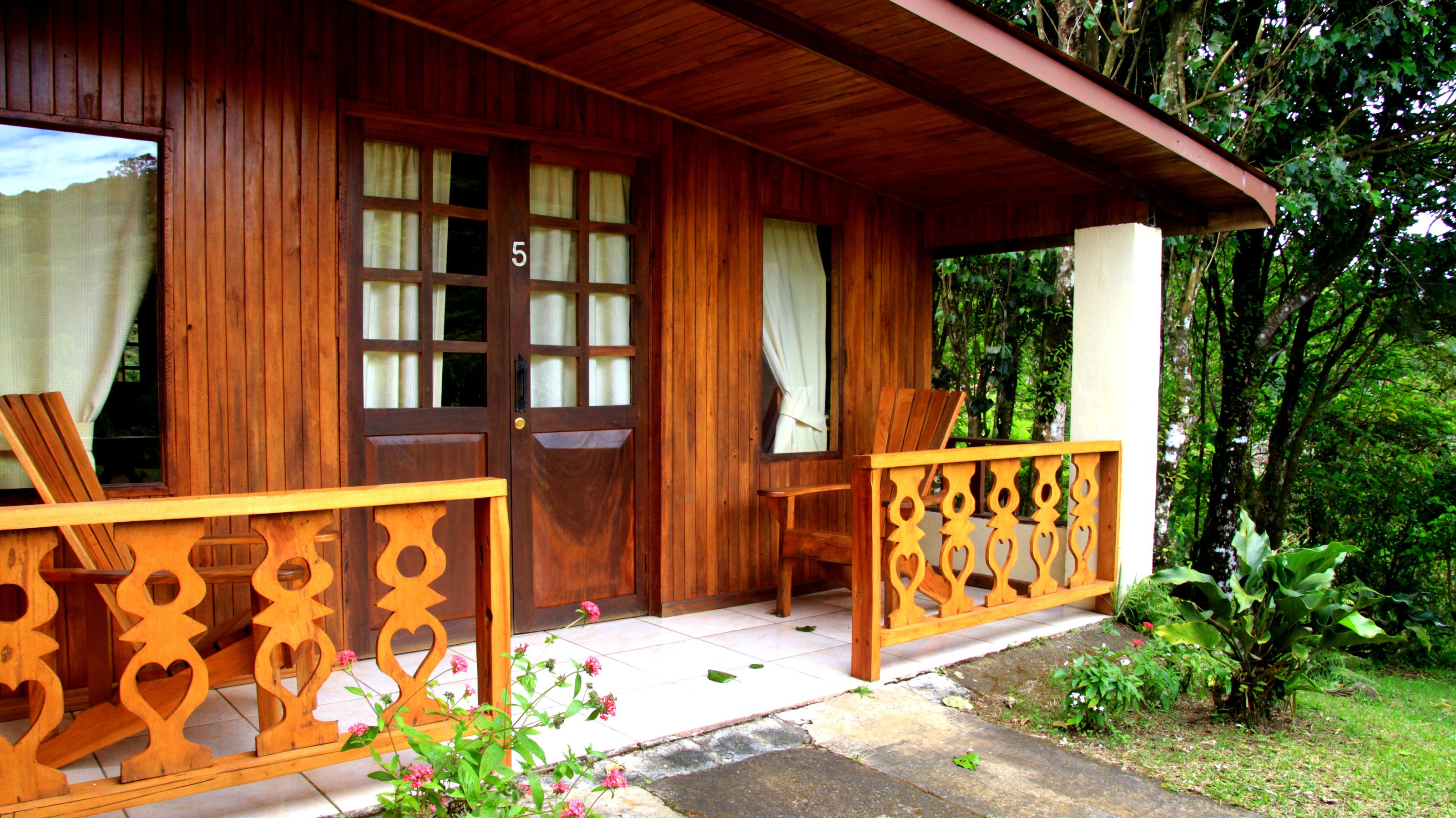 Mặt tiền nơi lưu trú