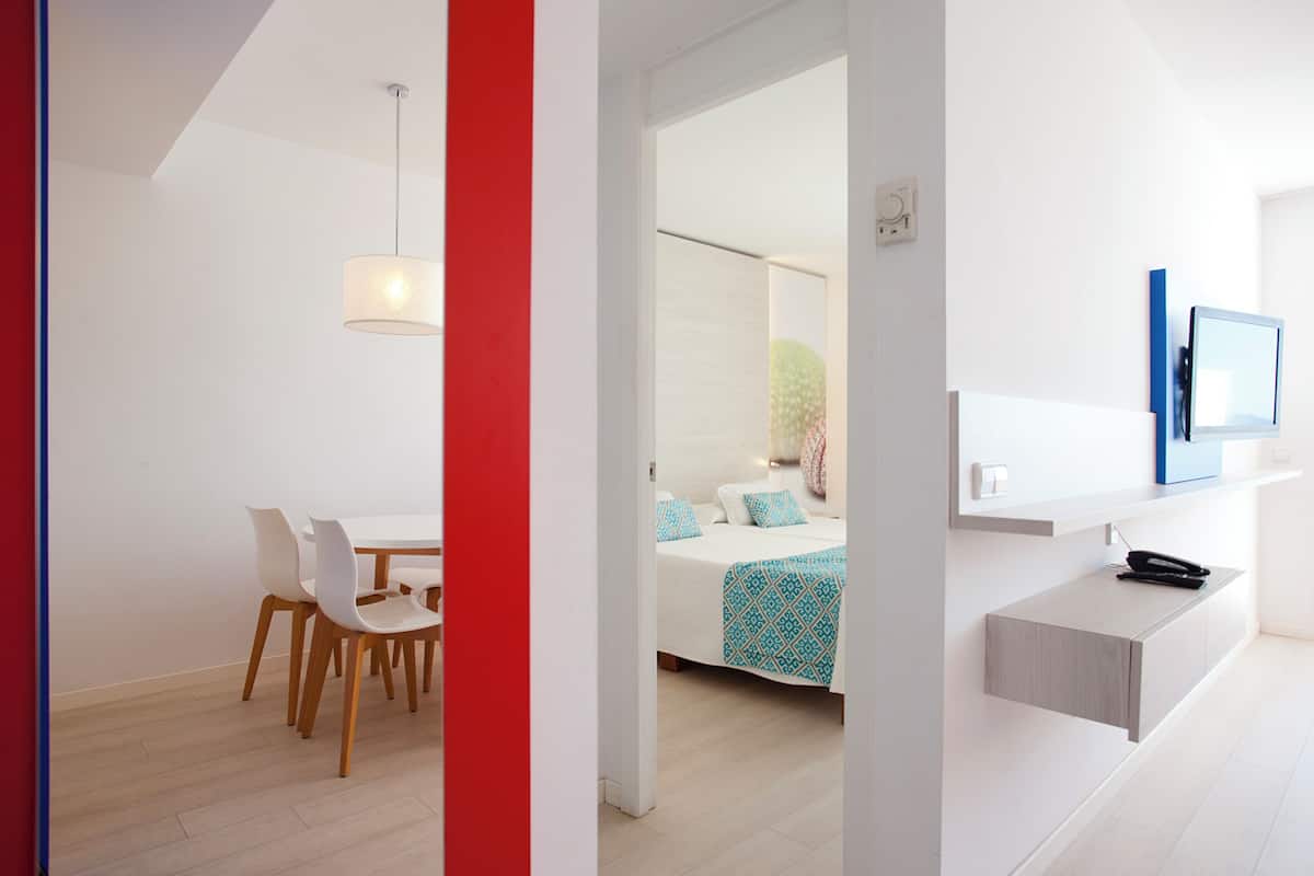 1 chambre, literie hypoallergénique, minibar