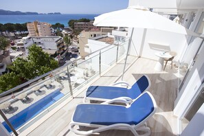 Literie hypoallergénique, minibar, coffres-forts dans les chambres