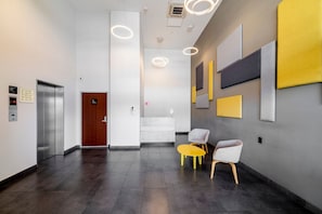 Lobby - City Express Plus by Marriott Guadalajara Palomar (Tlajomulco de Zúñiga)