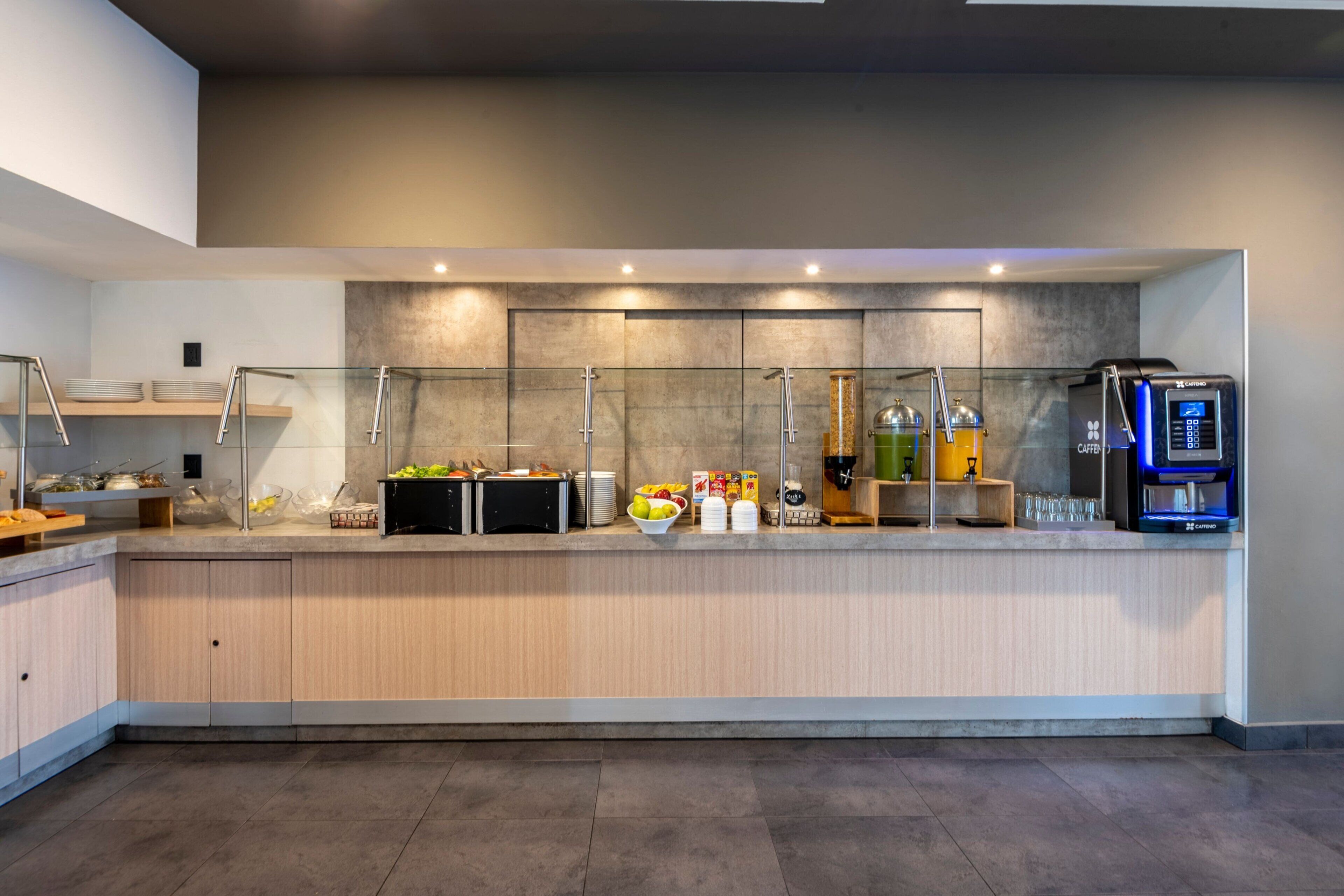 free daily self-service breakfast