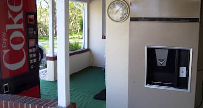 Shore Hills Motel