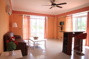 One Bedroom Apartment | In-room safe - Residencial Las Palmeras (Boca Chica)