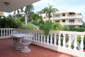 One Bedroom Apartment | Värdeförvaringsskåp på rummet