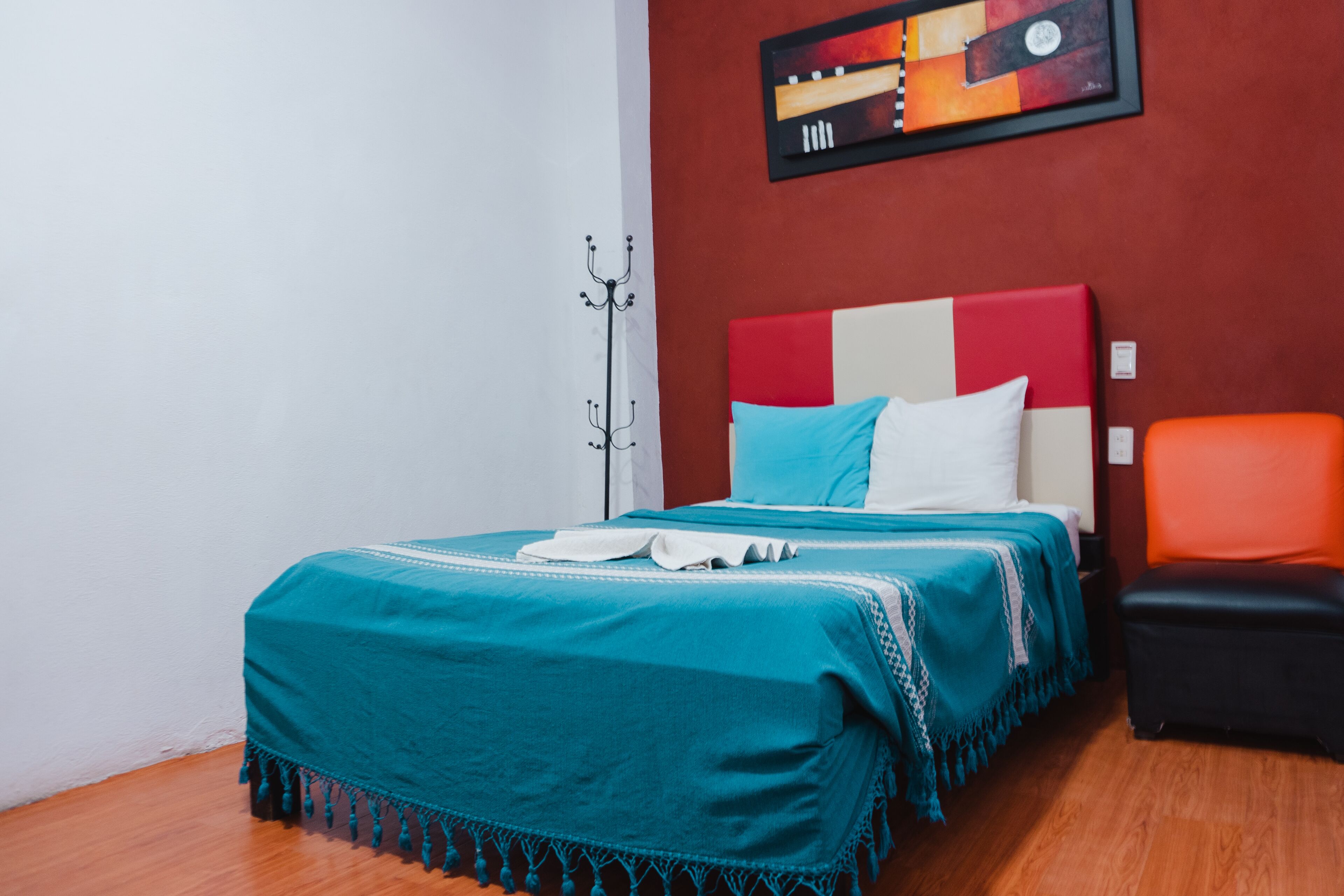 business room | desk, iron/ironing board, free wifi, bed sheets