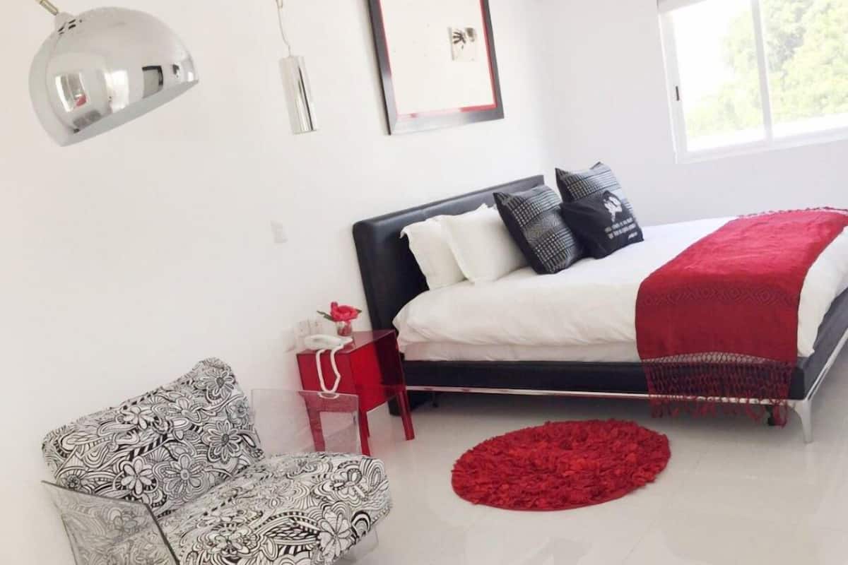 Master Room | Premium bedding, down duvets, pillow-top beds, in-room safe