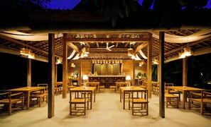 Restaurant - Kalapa Resort and Yoga retreat (Canggu)