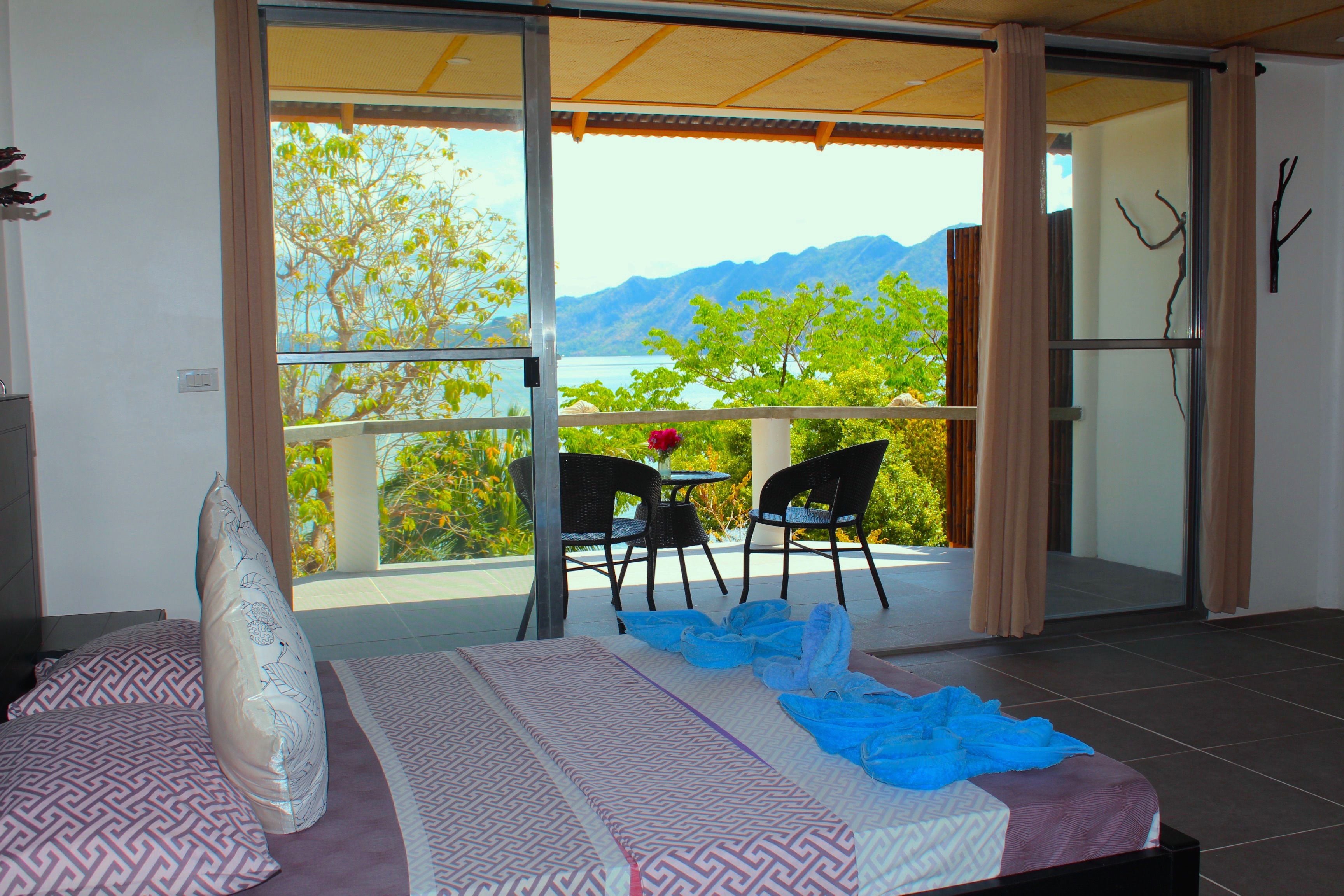 superior room, ocean view | living room