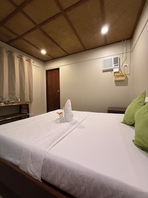 Standard Room | 1 bedroom, bed sheets