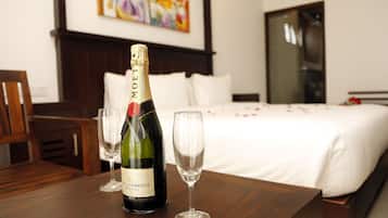 Minibar, in-room safe, desk, soundproofing