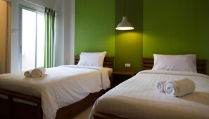 Twin Room, Balcony | In-room safe, desk, free WiFi - Krabi Pitta House (Krabi)