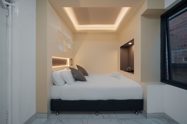 Deluxe Double room with Shared bathroom
