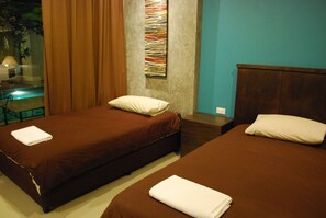 Standard Double | Minibar, desk, free WiFi