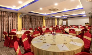 Meeting facility - Golden Gate Hotel (Pokhara)
