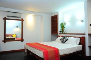 Deluxe Double Room, Mountain View, Mountainside | Minibar, desk, soundproofing, iron/ironing board