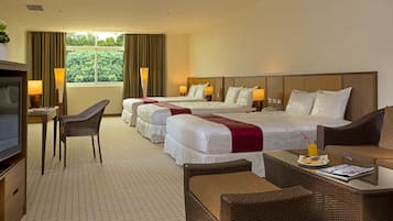 Premium Room, Multiple Beds | In-room safe, desk, soundproofing, free cribs/infant beds