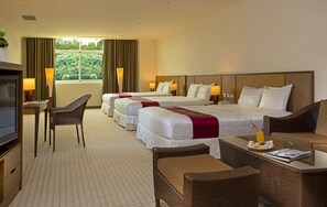 Premium Room, Multiple Beds | In-room safe, desk, soundproofing, free cribs/infant beds - Le Beau Max Resort (Fanlu)