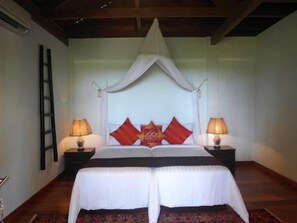 Villa | Minibar, in-room safe, desk, soundproofing - Panji Panji Tropical Wooden Home (Langkawi)