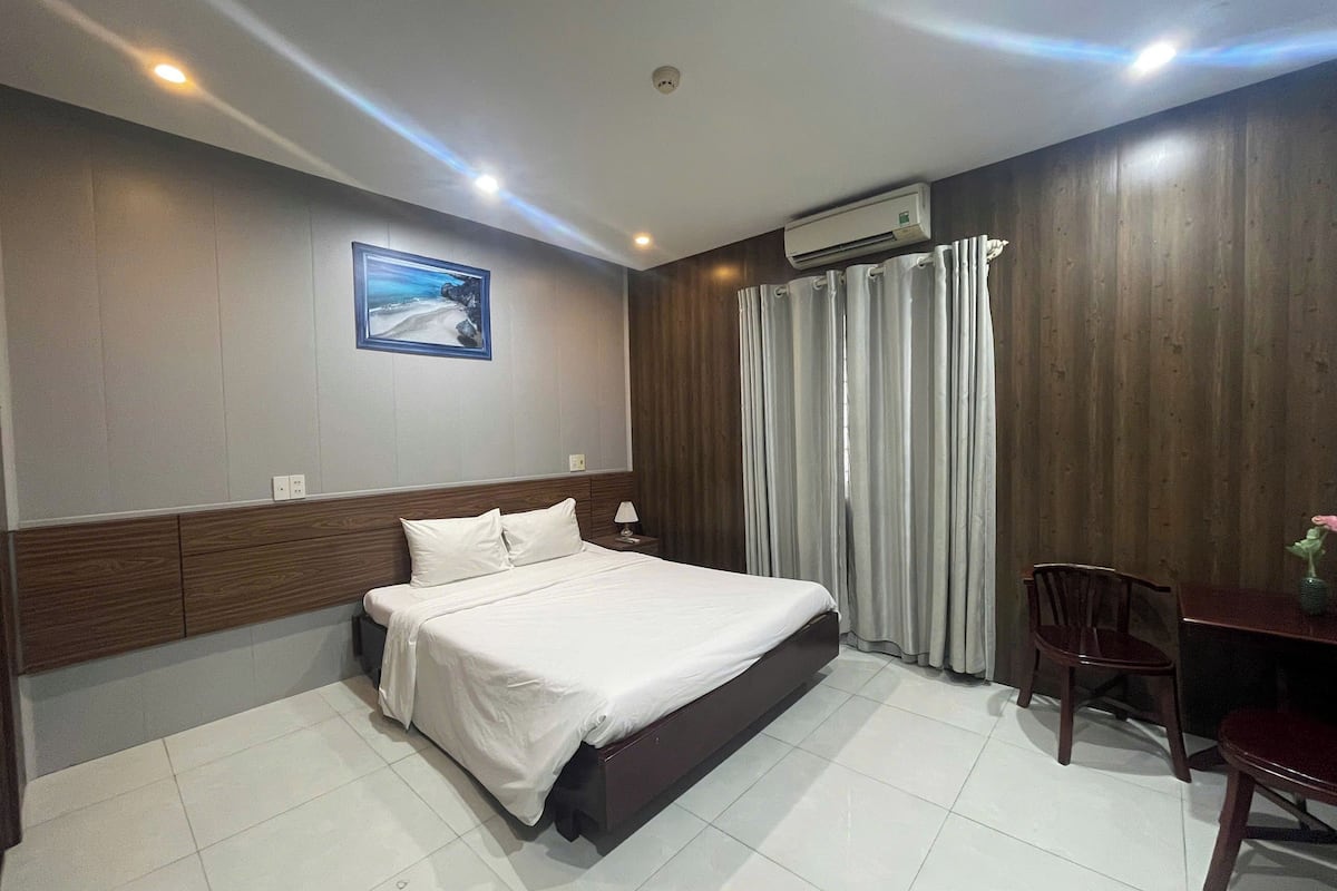 Superior Double Room | Desk, soundproofing, free WiFi, bed sheets