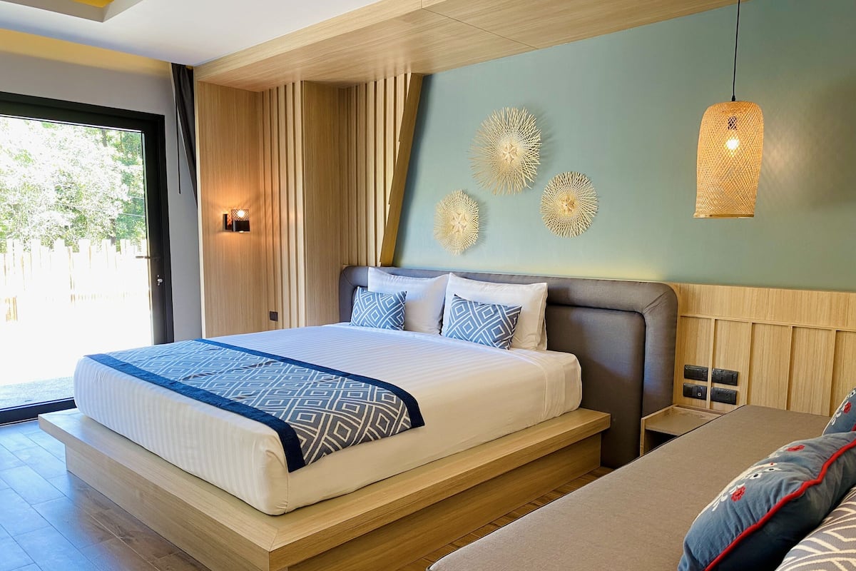Deluxe Room, Pool Access | Pemandangan dari bilik