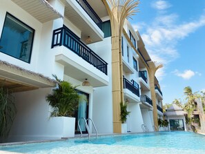 Deluxe Room, Pool View | View from room