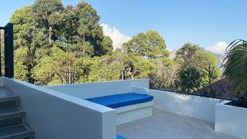 Junior suite, uitzicht op zee | Terras