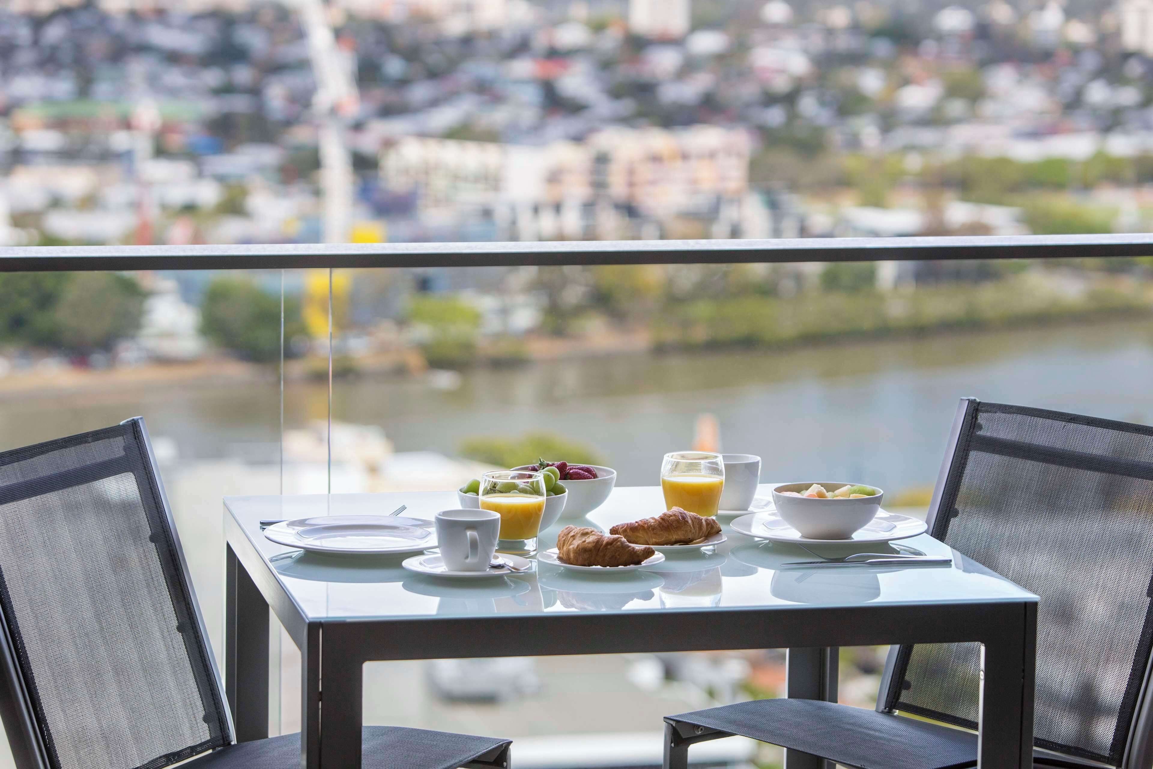 熨斗/熨衣板、婴儿床、折叠床/加床（额外收费）、免费 WiFi