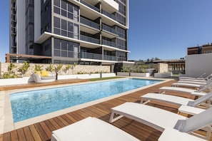 Outdoor pool - The Milton Brisbane (Milton)