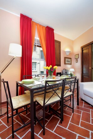 Dining - Lillihouse (Rome)