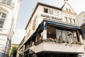 View from property - Hoteltraube Rudesheim (Ruedesheim am Rhein)