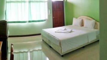 Air Conditioning Double Room | Desk, free WiFi