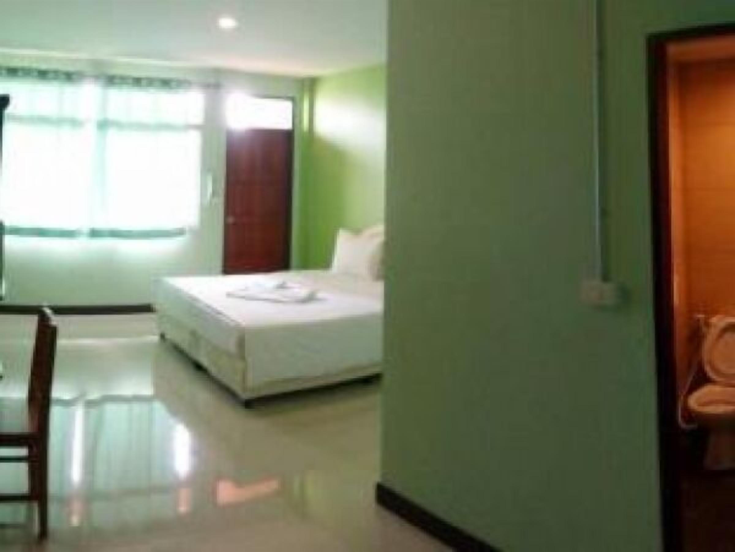 air conditioning double room | desk, free wifi