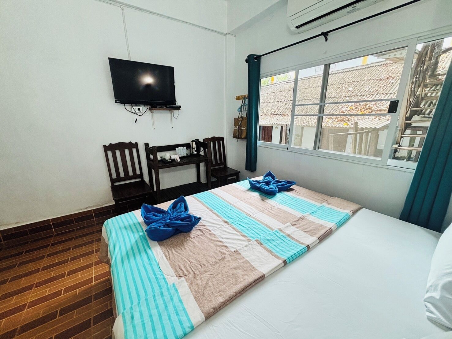 标准双人房 | 免费 WiFi