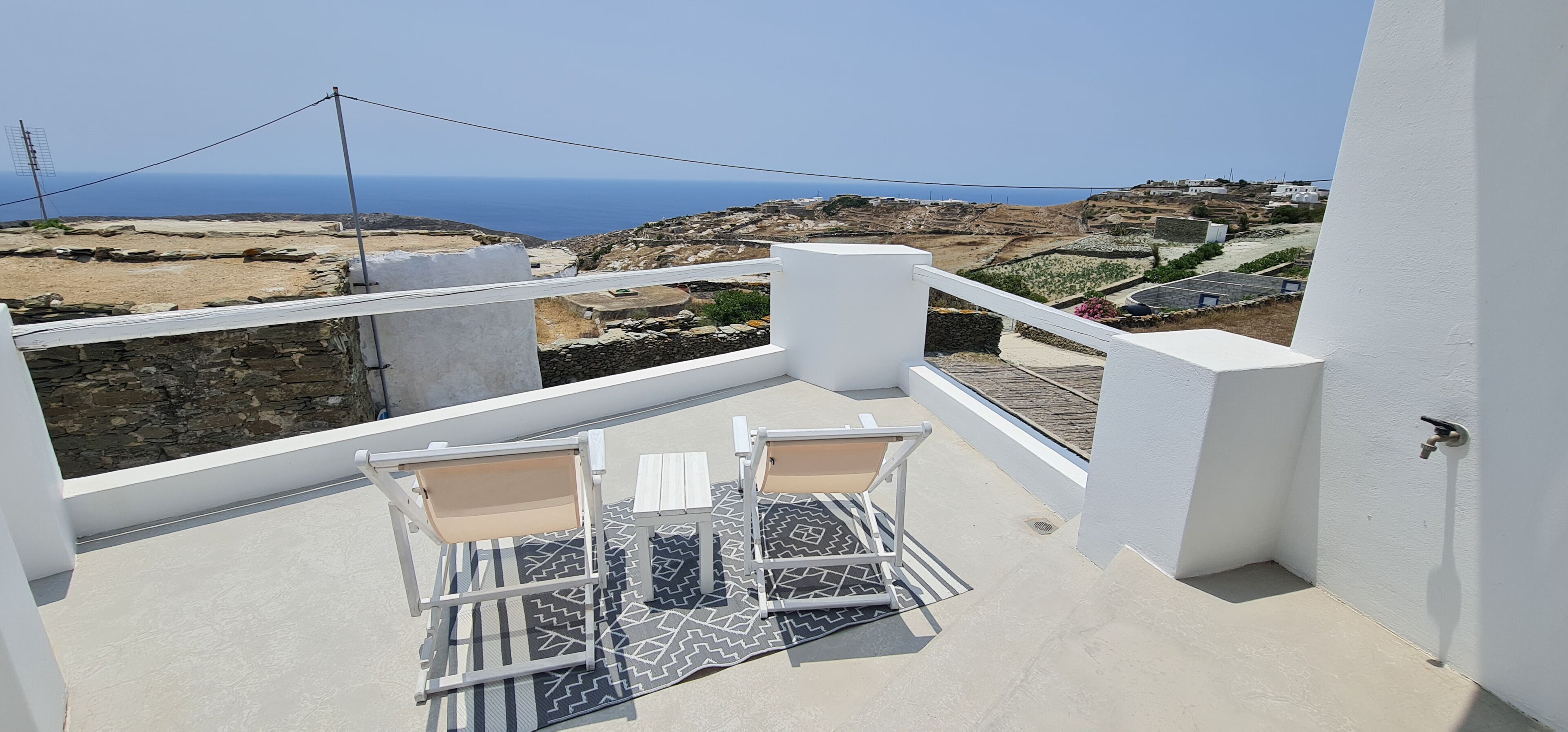 Deluxe House, 1 Bedroom | Minibar, in-room safe, soundproofing, free cots/infant beds