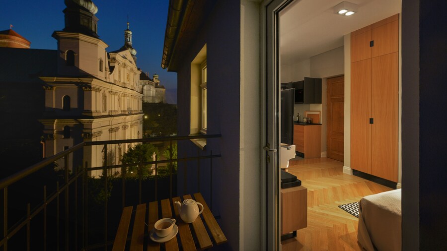 Stradonia Serviced Apartments