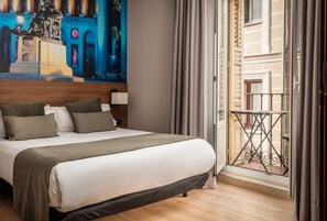 Escritorio, cunas gratuitas, wifi gratis y ropa de cama 