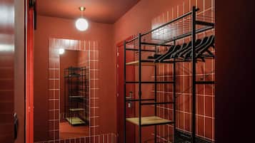 Superior Double Room | Meja, katil bayi/kot (percuma), Wi-fi percuma, cadar katil