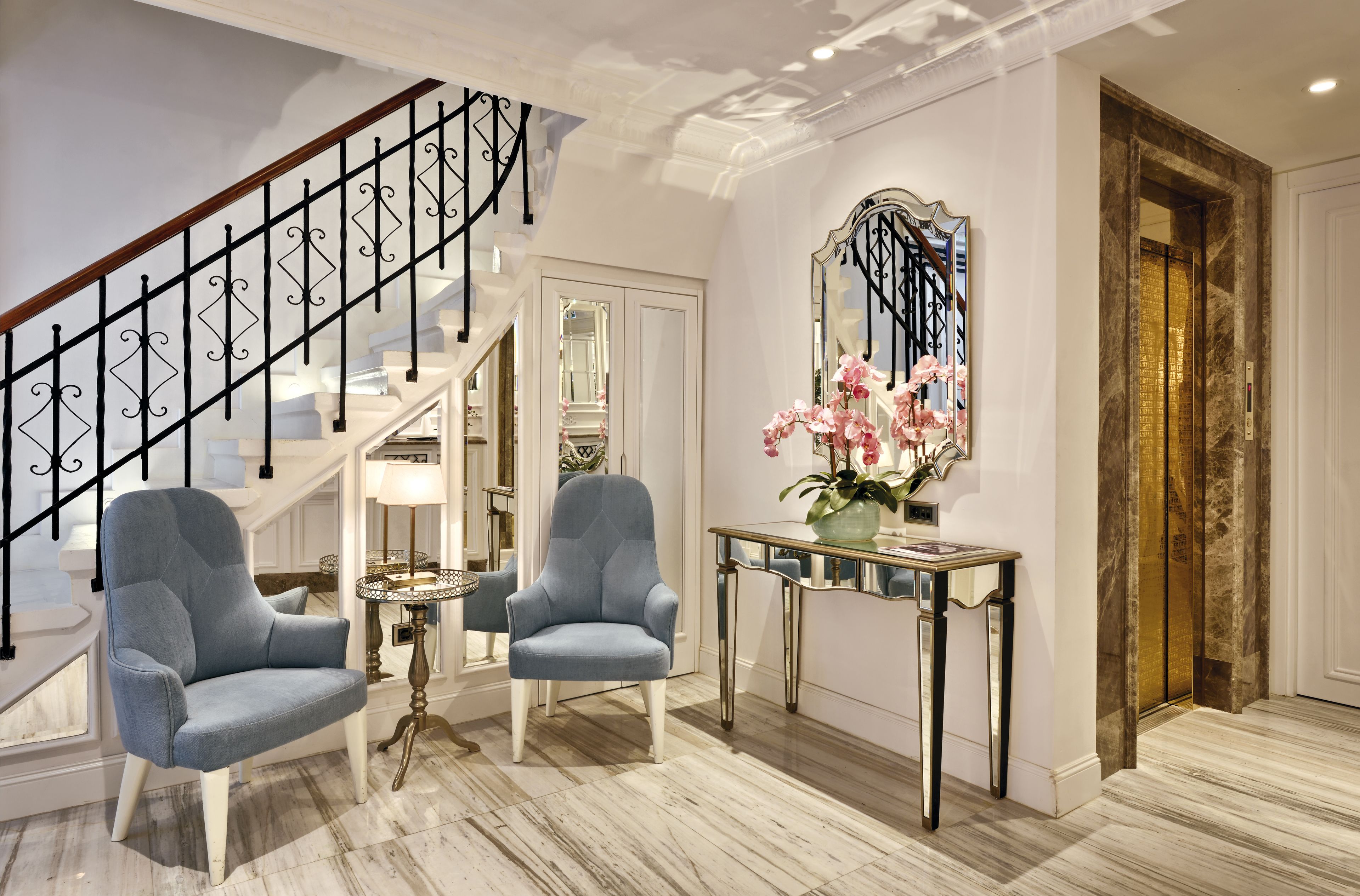 منطقة الجلوس في الردهة