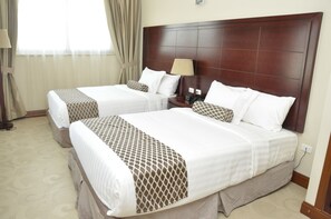 1 bedroom, Frette Italian sheets, down comforters, pillowtop beds - Addissinia Hotel (Addis Ababa)