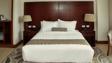 1 bedroom, Frette Italian sheets, down comforters, pillowtop beds