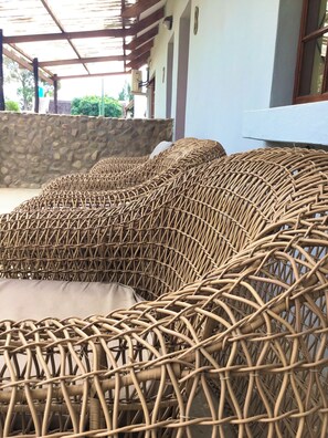 Comfort Triple Room | Terrace/patio - Rosedale Organic Farm B&B (Addo)