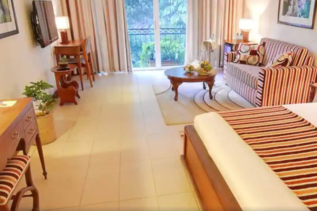 1 bedroom, premium bedding, minibar, in-room safe