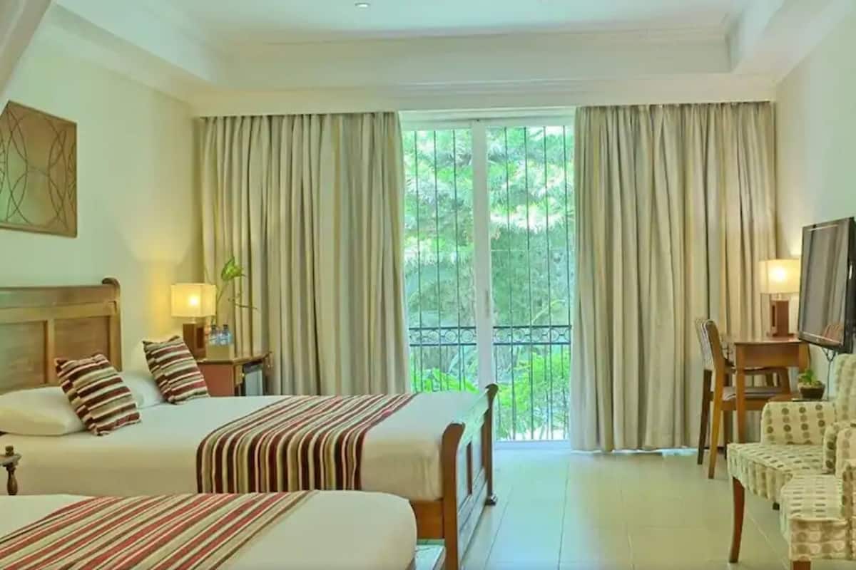 Deluxe Twin Room, 1 Bedroom, Garden View, Ground Floor | 1 bedroom, premium bedding, minibar, in-room safe