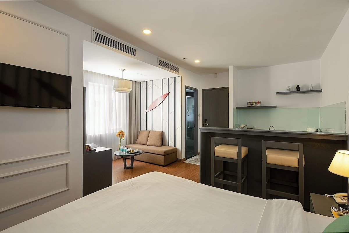 Le Suite | เครื่องนอนระดับพรีเมียม, ผ้านวมขนเป็ด, มินิบาร์, ตู้นิรภัยในห้องพัก