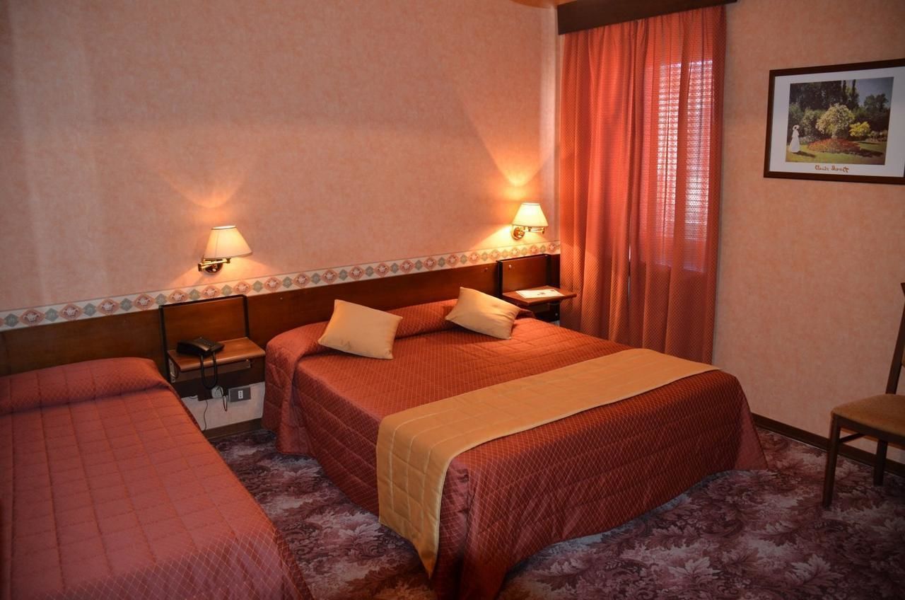 minibar, in-room safe, desk, cots/infant beds