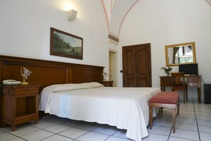 Classic Double or Twin Room | In-room safe, cribs/infant beds, rollaway beds, free WiFi - Masseria Appidé (Corigliano D'Otranto)
