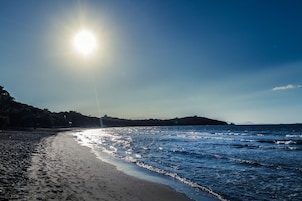 Beach nearby, sun-loungers, beach umbrellas