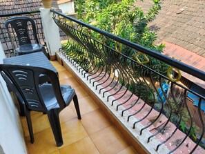 Standard Room, 1 Bedroom, Garden View | Terrace/patio