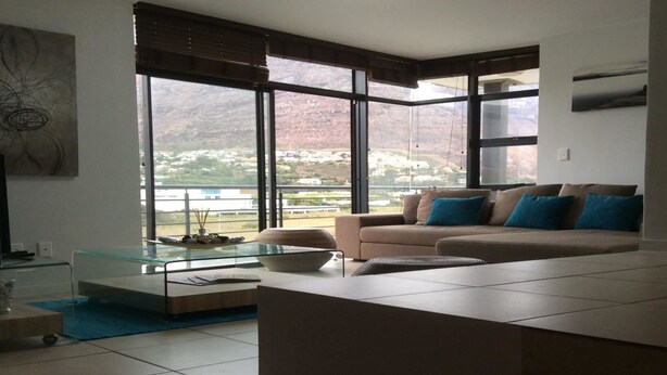 Luxury Apartment, 2 Bedrooms, Ocean View, Beachside | Living room - Sea La Vie Hout Bay (Cape Town)