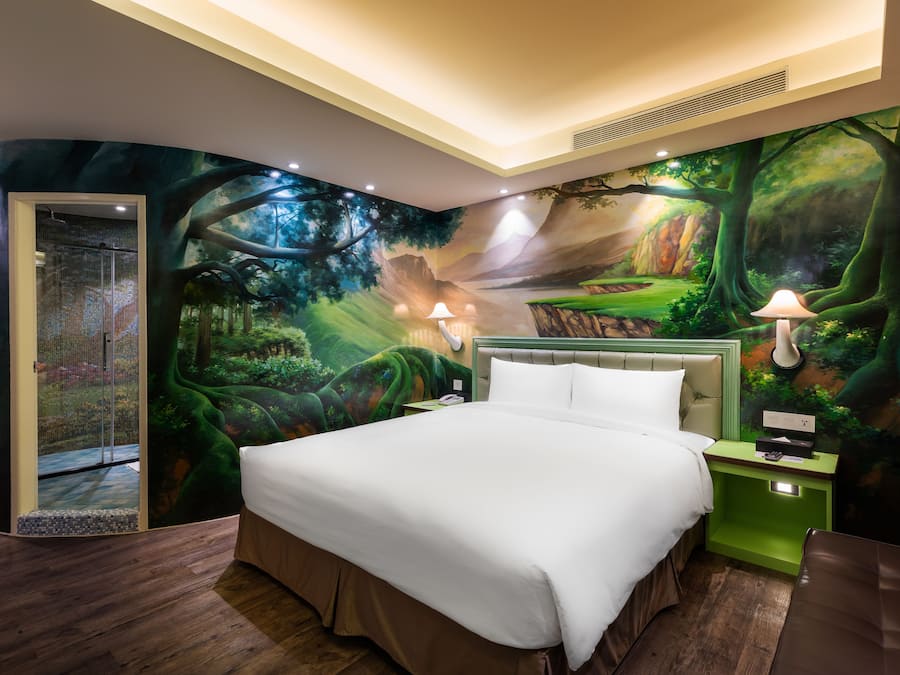 Double Room | Soundproofing, iron/ironing board, rollaway beds, free WiFi